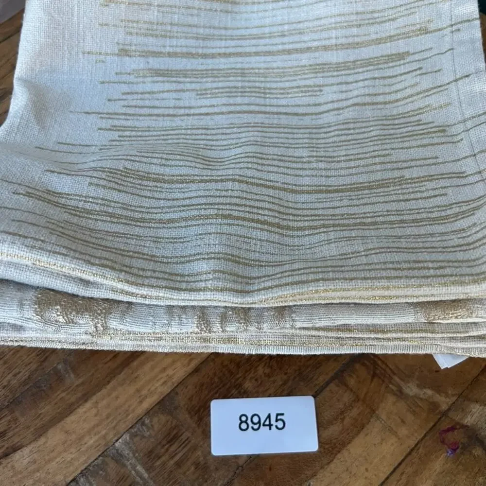 West Elm Napkin Set of 4 & Table Runner Bark Textured Jacquard Linen Blend